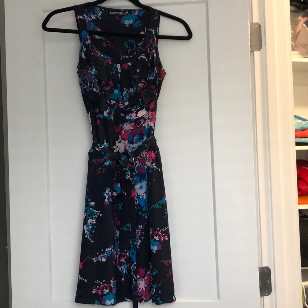 ⭐️ Express dress